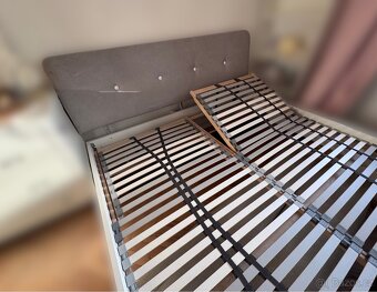 Manželská postel 180x200 s rošty - 2