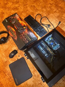 Stolní počítač - 2