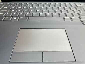 herní Dell Alienware 17 - i7-7820HK, GeForce GTX 1080 8GB - 2