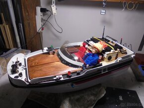 MOTOROVÝ ČLUN 700 MM S RC RÁDIEM - 2