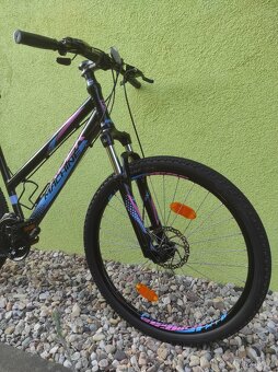 Značkové kolo Rock Machine 26"/18" (černá/fialová) - 2
