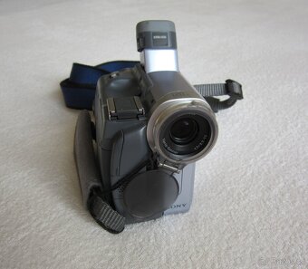 Handycam SONY DCR-TRV 19E, - 2