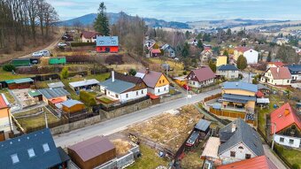 Stavební parcela s hotovou studií - Rodinný dům 2 apartmány - 2