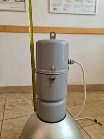 Tovární industriální halogenové osvětlení, lampa, světlo - 2
