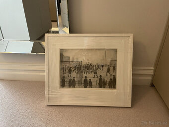 L S Lowry podepsal limitovanou edici výtisků - 2