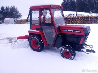 Prodám malotraktor Agrozet MT8 065 s příslušenstvím - 2