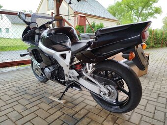Honda CBR 900rr sc28 tv 93 - 2