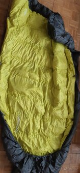 péřový quilt thermarest: - 2