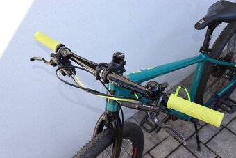 Juniorské kolo CUBE rám 16", kola 27,5" - 2