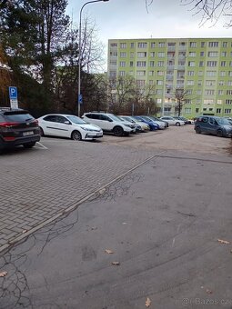Prodám parkovací stání - 2