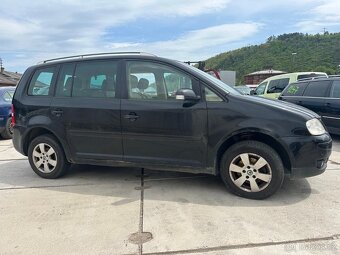 VW Touran č. 1176 - 2