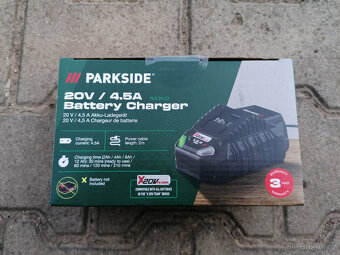 Rychlonabíječka PLG 20 C3 LIDL Parkside nabijecka X20V bater - 2