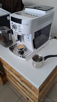Automatický kávovar Delonghi Magnifica S - 2