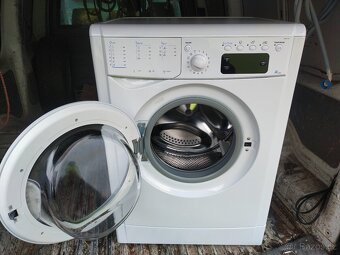 Prodám plně funkční dig.pračku zn.INDESIT-6KG--DOVEZU-- - 2