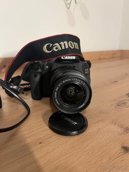 CANON EOS 600D - 2