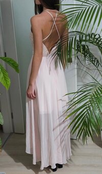 Nádherné meruňkové večerní šaty s flitry xxs - 2