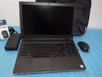 Dell Precision 7540 IPS 6.Jádro i7 1.5TB Quadro RTX3000 32GB - 2