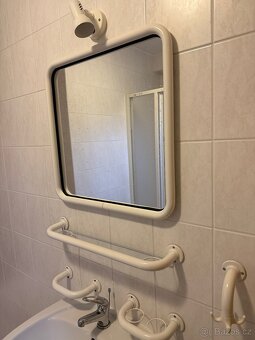 Koupelnové doplňky - 2