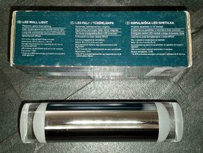 Nástěnné LED svítidlo - 2