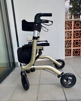 Chodítko pro seniory - 2