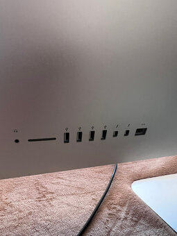 Apple iMac 27" 5K Retina (Late 2015) - 2