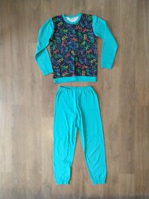 Dívčí pyžamka vel. 140 - 2