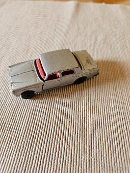 Matchbox Rolls royce silver shadow - 2