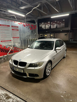 Bmw e90 325i N52 - 2