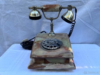 Velký onyxový telefon - 2