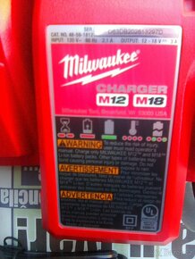 Milwaukee M18 a M12 nabijecka na 120voltu 1-2 kusy - 2