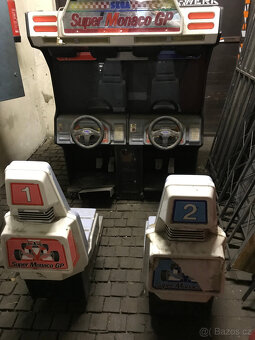 Arkádový automat Super Monaco GP - nefunkční - 2