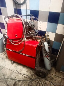 Svařečka co2 - 2