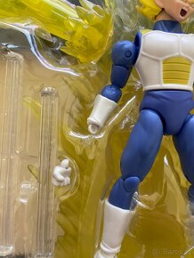 BANDAI DRAGON BALL Super Saiyan Vegeta - 2