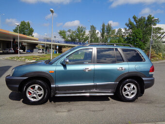 HYUNDAI SANTA FE 2.4i 4 X 4 ,KOUPENO ČR,SERVISKA - 2