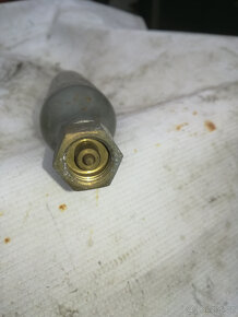 Bombička na CO2 - 215 ccm - 2