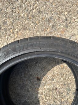 325/30R21 Michelin Pilot Super Sport - 2