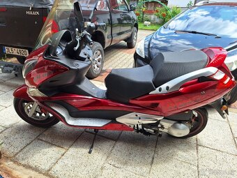 Skútr Jonway GTS 125 - 2