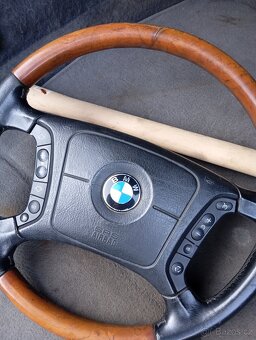 E38 volant - 2