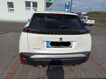 Prodám Peugeot 2008, 1.2 PureTech, ČR, r.v. 2020, 67600 km - 2
