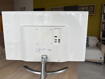 27" LG 27UD68-W - 2
