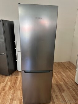 Lednice s mrazákem Bosch (194) - 2