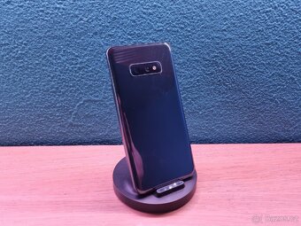 Samsung Galaxy S10e - 2