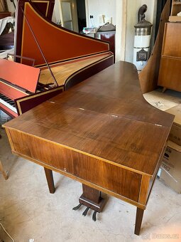 Předválečné cembalo Neupert - 2