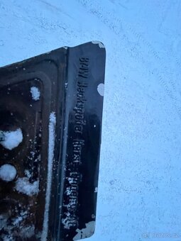 BMW E34 KŘÍDLO ORIGINÁL - 2