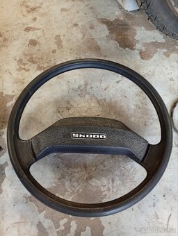 Zahrádka a díly škoda 120 - 2