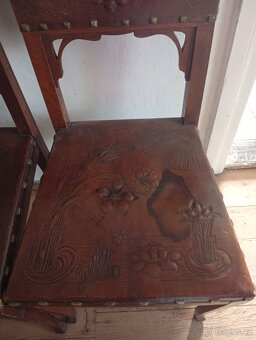 Starožitný stůl + 5 židlí, 2 stoličky - 2