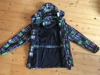 Jarní / podzimní bunda vel. 152 - 2