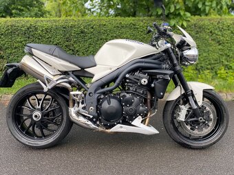 Triumph Speed Triple - 2