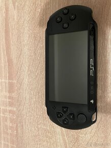 PSP e1004 - 2