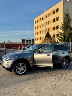 INFINITI FX30DS / QX70S – 4x4 – 2012 – 116.000 km – PLNÁ VÝB - 2